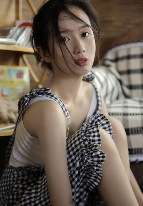 举重世锦赛：奥运冠军里夫斯连刷三项世界纪录